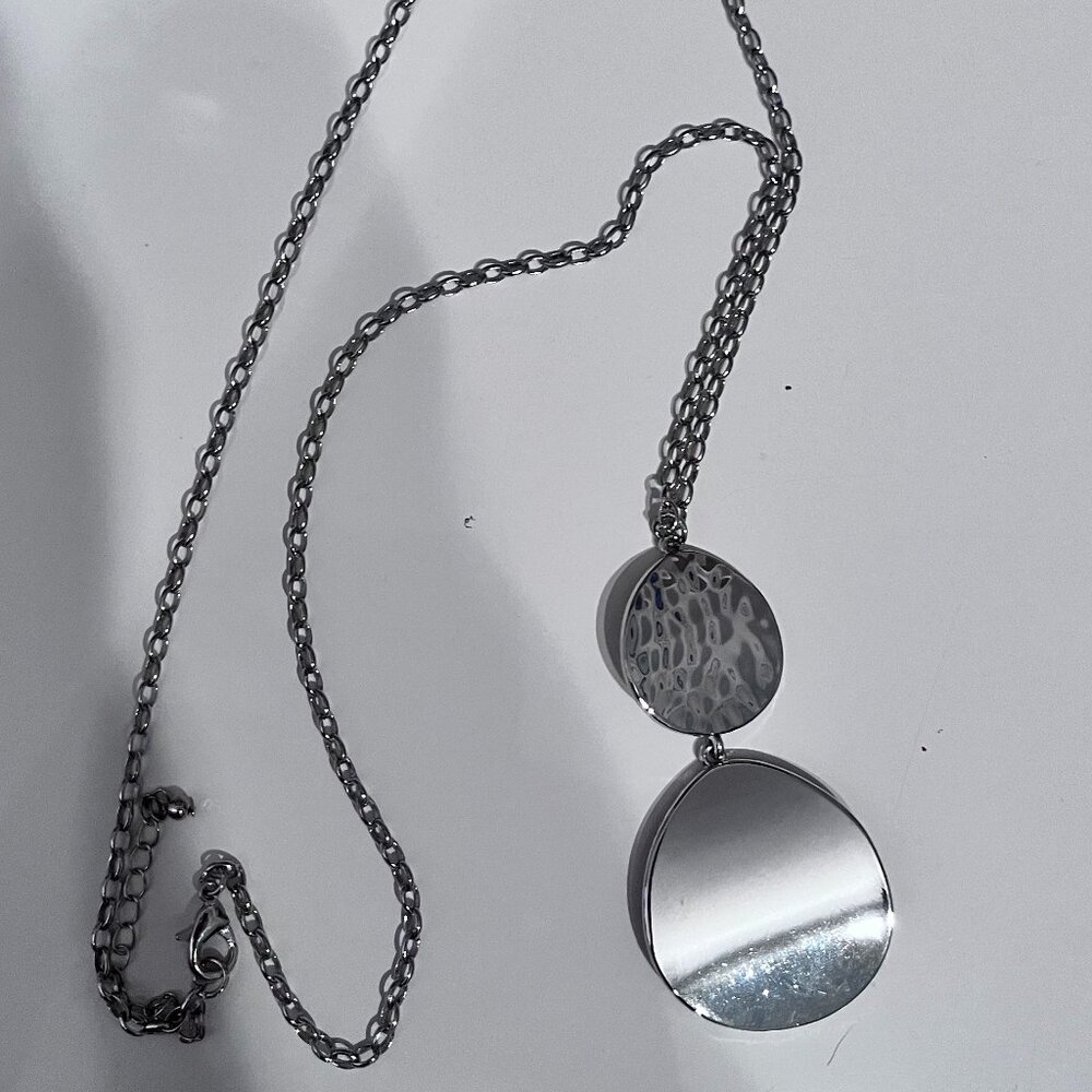 Adjustable Silver Color ‎ Pendant Necklace New Without Tags
